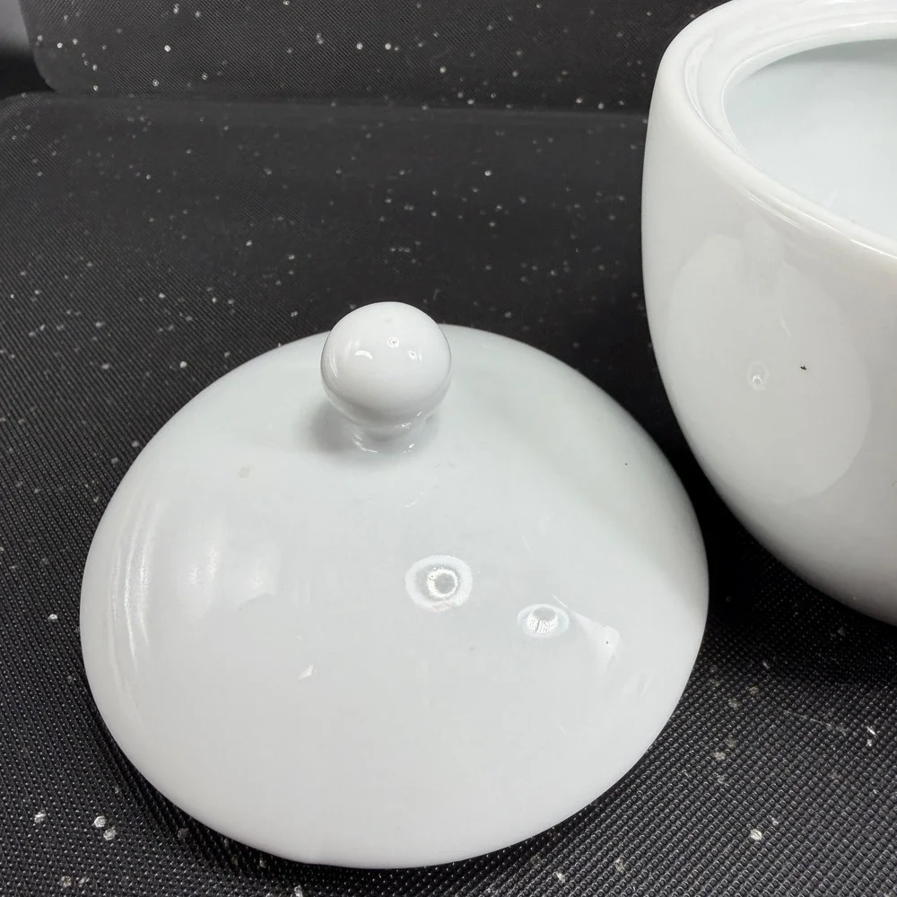 Fitz and Floyd Everyday White Porcelain Sugar Bowl with Lid 4x5 Inch Classic